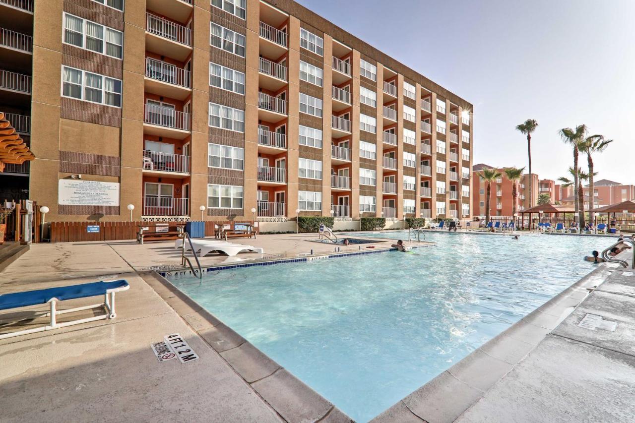 Beach Haven With Shared Amenities - Steps To Beach! サウス・パドリー・アイランド エクステリア 写真